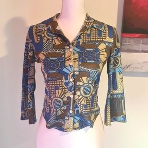 INY Very cute buttoned long sleeve blouse. Size S